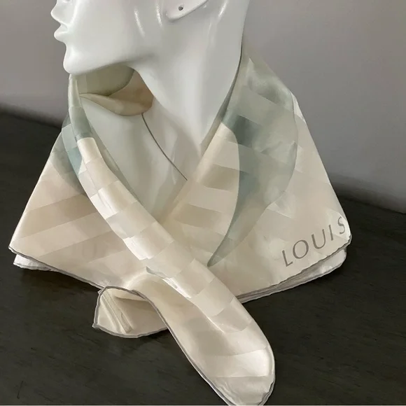 Louis Vuitton Ivory and Light Gray Silk Scarf